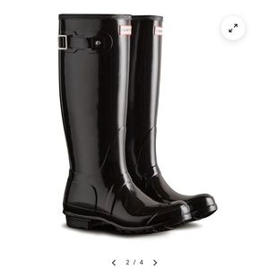 Black Hunter Women’s Original Tall Gloss Rain Boots with Drawstring Bag and Box!